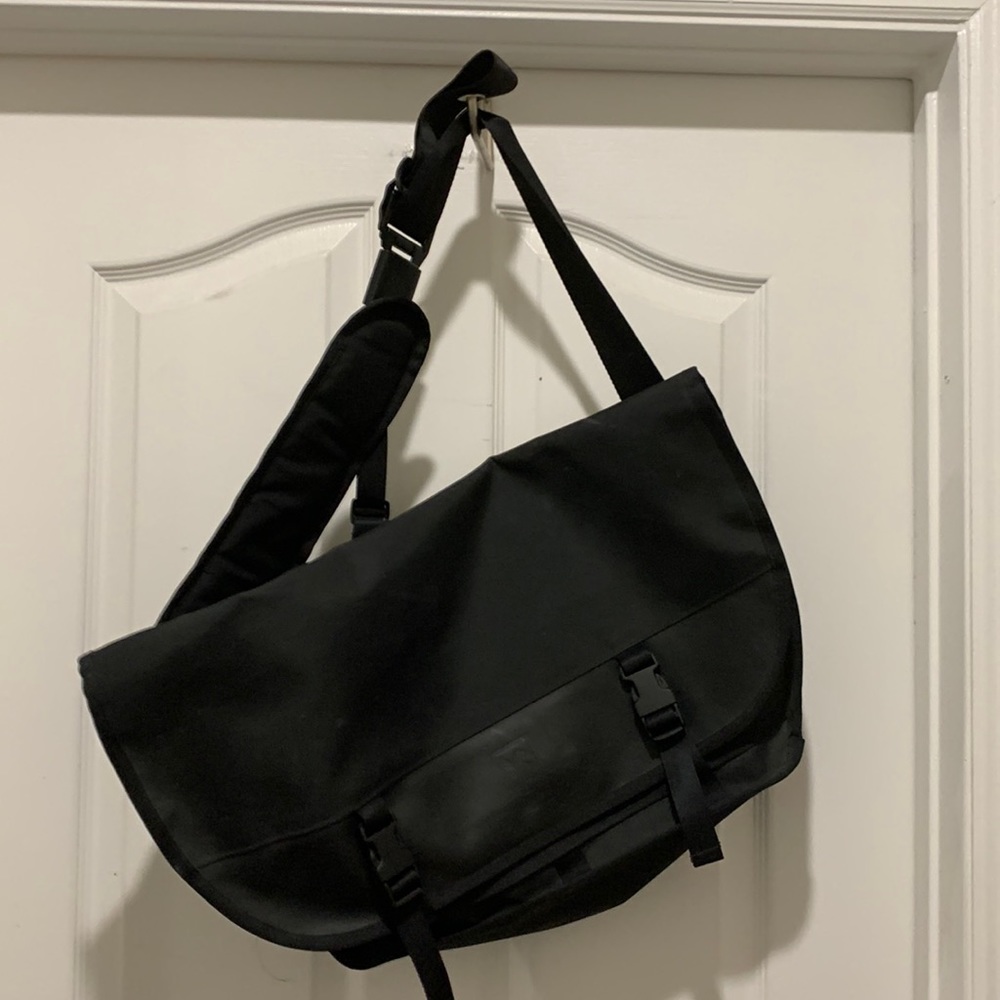 Chrome Citizen Messenger Bag